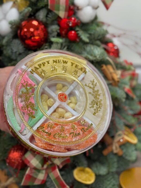 Mứt thập cẩm hộp 400g